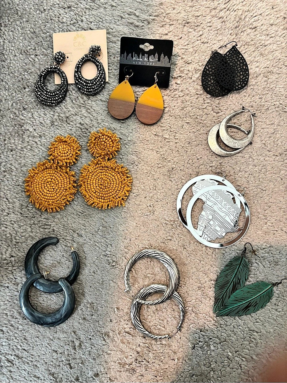Earring Lot - Picture 3 of 4